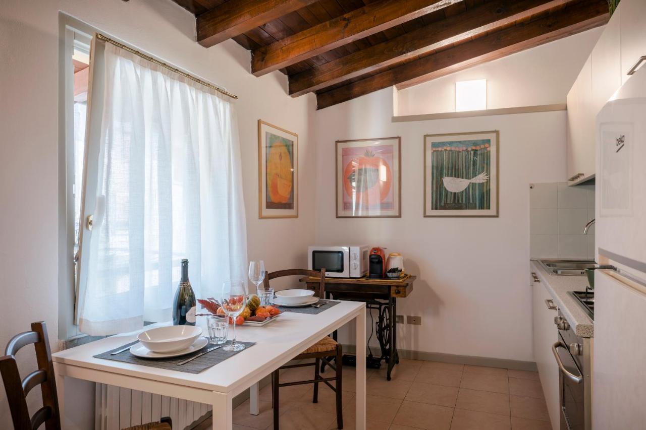 Lovely Mansard Iseo Portelle Holiday With Private Parking And Bike Storage Extérieur photo