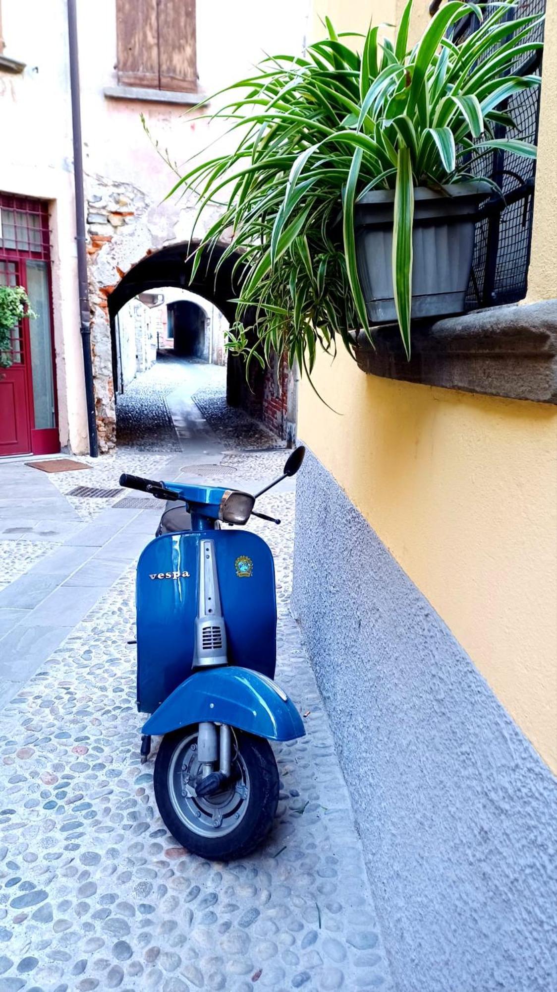 Lovely Mansard Iseo Portelle Holiday With Private Parking And Bike Storage Extérieur photo
